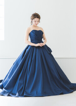 紺色のカラードレス